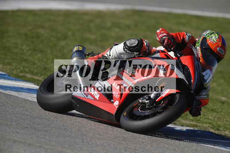 /Archiv-2024/02 29.01.-02.02.2024 Moto Center Thun Jerez/Gruppe schwarz-black/411